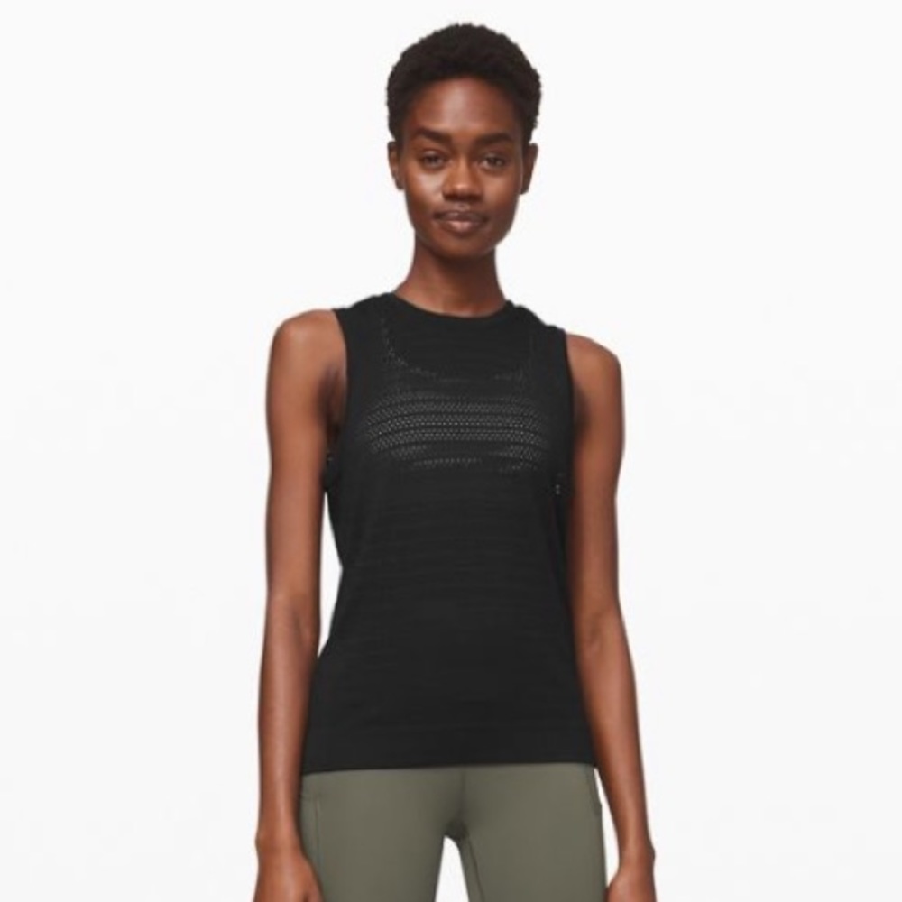 Black lululemon tank top